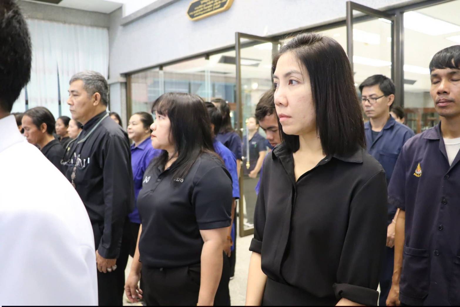 title - ศพส. จัดพิธีลงนามแสดงความอาลัยถวายแด่สมเด็จพระเจ้าลูกเธอ เจ้าฟ้าพัชรกิติยาภา นเรนทิราเทพยวดี กรมหลวงราชสาริณีสิริพัชร มหาวัชรราชธิดา ณ ศาลาพระมิ่งขวัญ ศูนย์ส่งเสริมและพัฒนาอาชีพเสริมนอกภาคการเกษตร (ศูนย์ศิลปาชีพบางไทรฯ (เดิม))